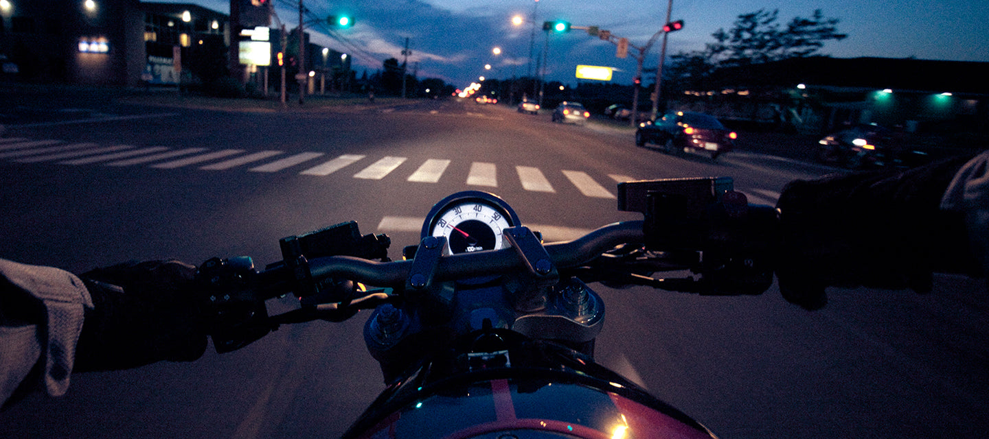 Motorcycle traffic light trigger